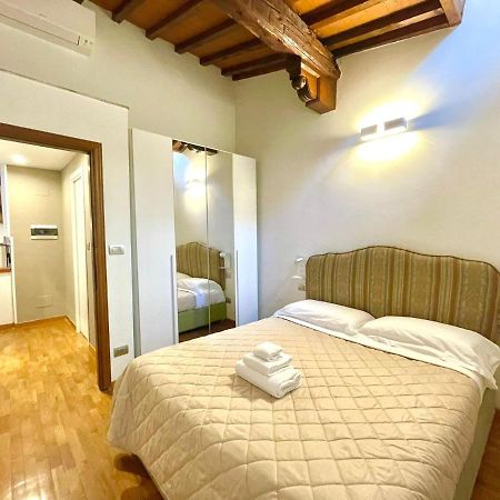 Charming Apartment In The Very Heart Of Florence Extérieur photo